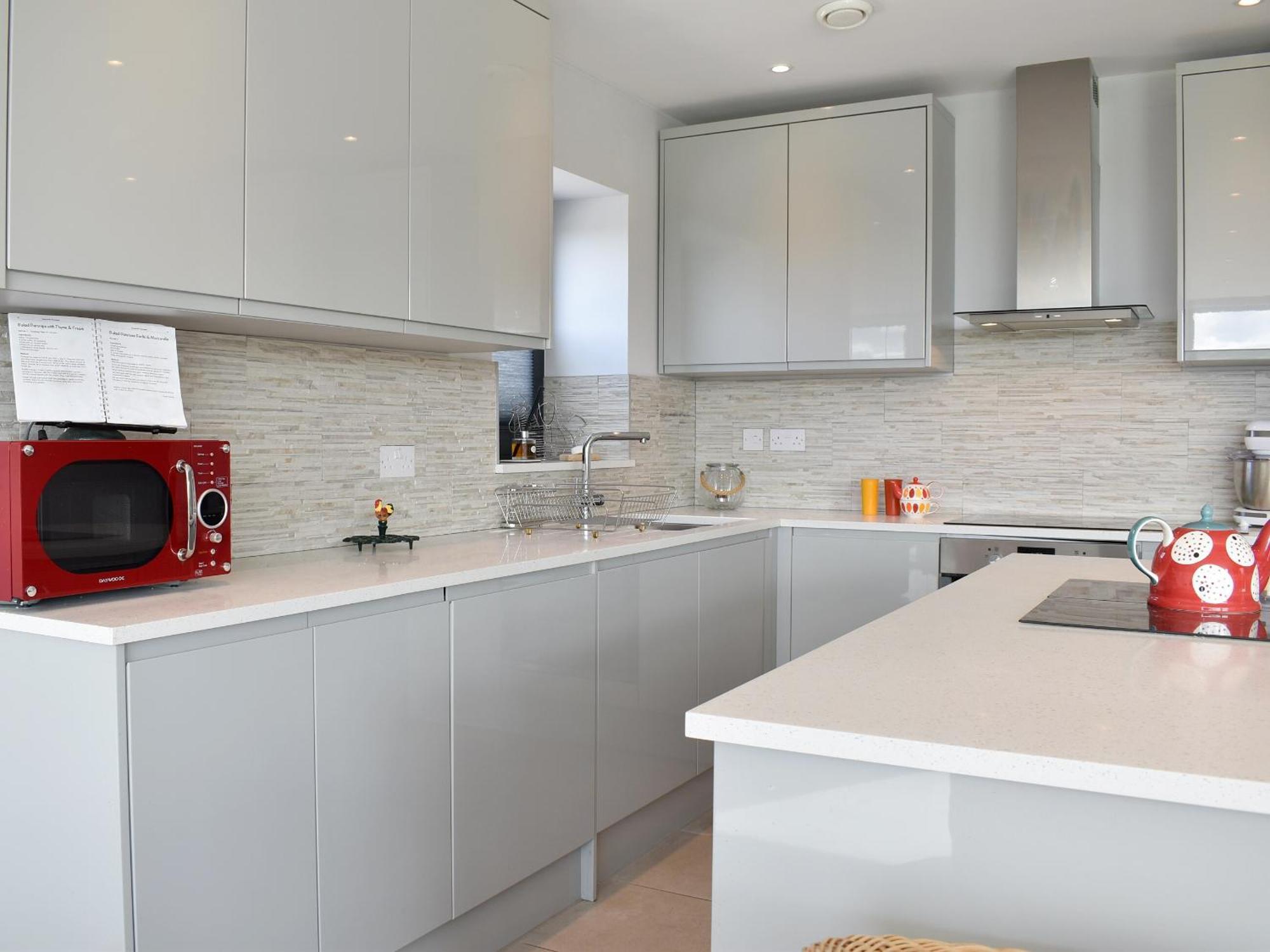 Park Barn Villa Whittington  Bagian luar foto